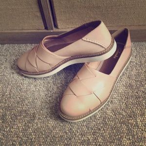 New clarks loafers 👞 nude color